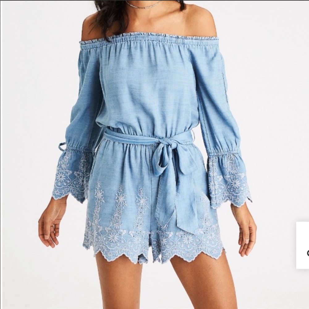 American Eagle off shoulder shorts romper
